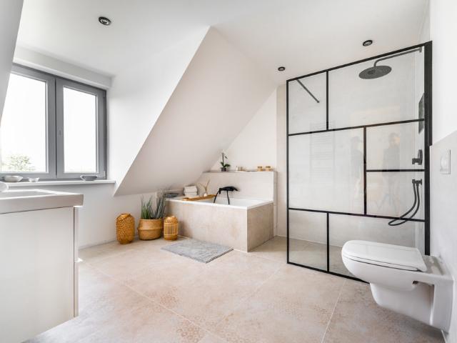 Penthouse in Dresden / Langebrück: MIETEN oder KAUFEN? Bezugsfertige DHH an der Dresdner Heide mit 175 qm Wohnfläche!