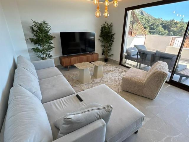 Penthouse in Istán