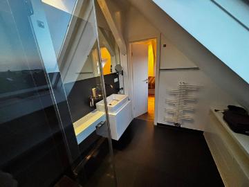 Penthouse in Medienhafen Düsseldorf, Dusseldorf Amsterdam Apartments for Rent