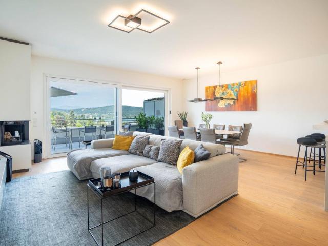 Penthouse Juwel mit XXL Dachterrasse und Seeblick