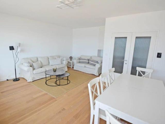 Penthouse op de Zeedijk in Duinbergen met heerlijk terras
