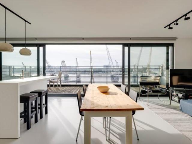 Penthouse loft with views over the Scheldt