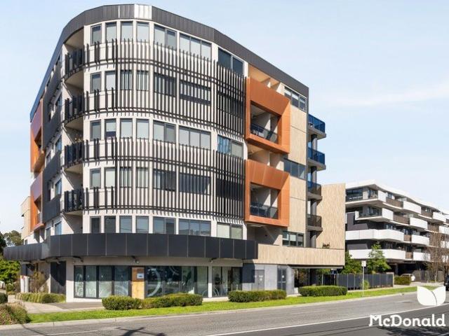 Penthouse Level Prize with Scintillating City Views