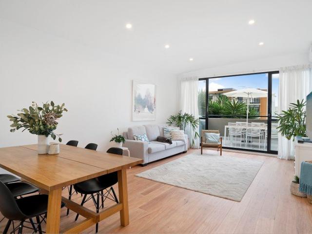 Penthouse level with ocean views on the cusp of the town centre