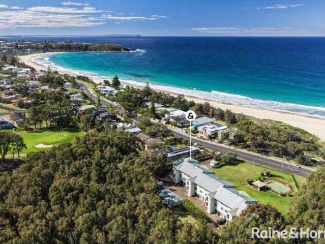 Penthouse Living at Fathoms Front Row to Mollymook Beach