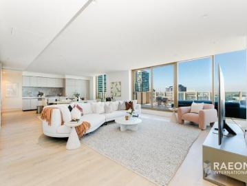Penthouse living in the Domain Precinct