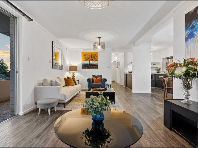 PENTHOUSE LIVING STYLISH FULLY FURNISHED SKY HIGH APARTMENT