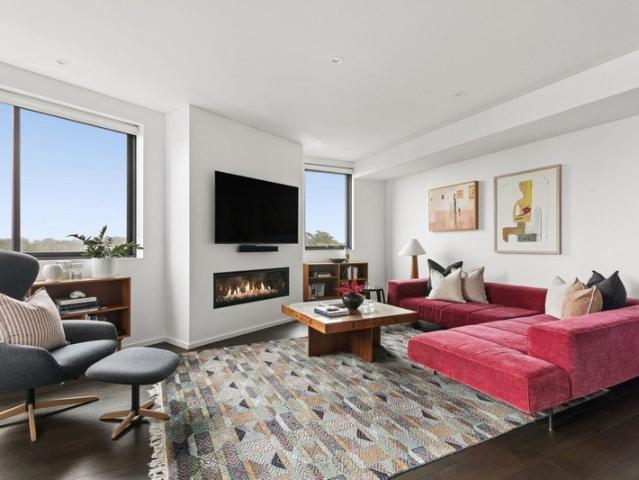 Penthouse Living with Panoramic Views to Match