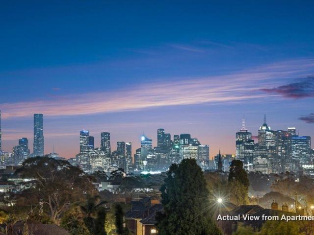 Penthouse Living with Views to City Skyline and Yarra River