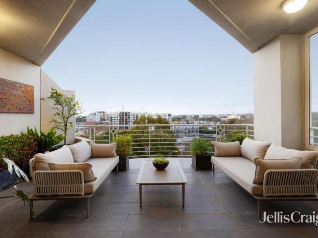 Penthouse luxe with riverfront views