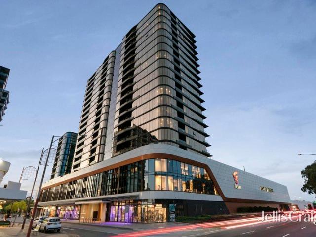 Penthouse Luxury, Resort Lifestyle and Views