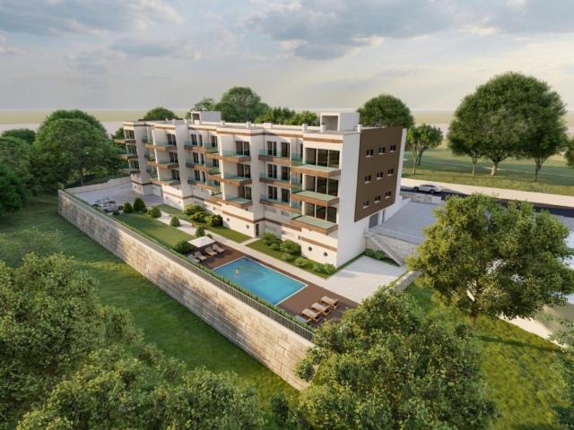 Penthouse moderna com piscina comum, garagem e perto da prai. 156m² Albufeira e Olhos de Água