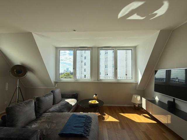 Penthouse Maisonette with 2 Balconies in Frankfurt Nordend West – 104 m²