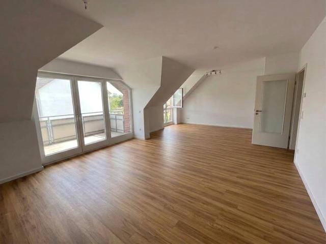 Penthouse Maisonette der Extraklasse: Wohnen über zwei Ebenen mit 2 Balkonen und Aufzug