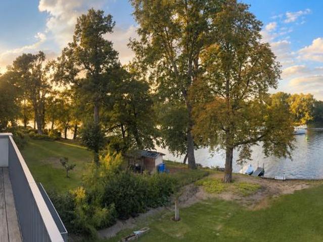 Penthouse Maisonette mit Spreeblick – 142 qm im Dreifamilienhaus