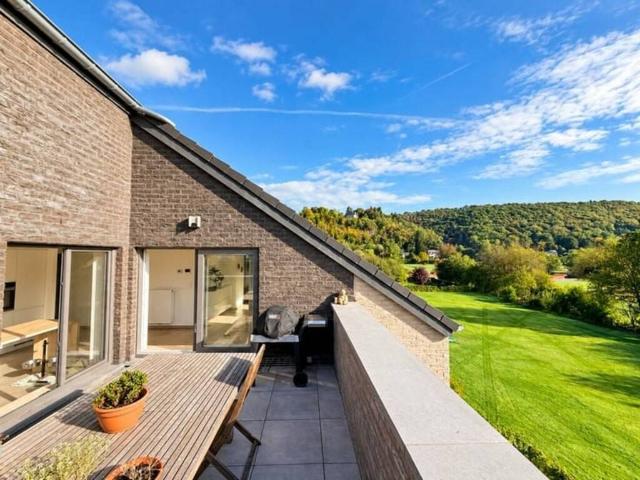 Penthouse Mansarde en Vente à Profondeville