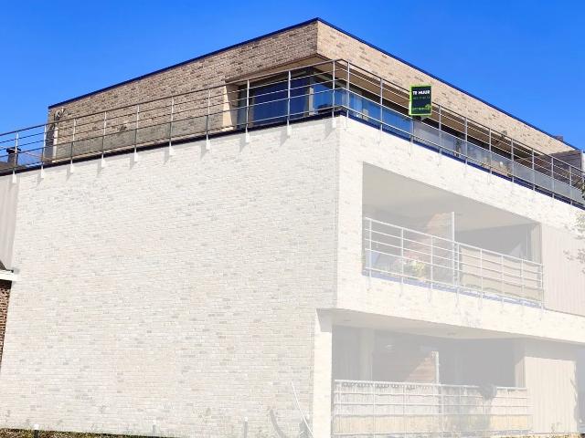 Penthouse met 2 slaapkamers met achterliggende garage