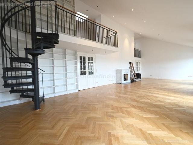 Penthouse mit Dachgarten I nahe dem Parlament befristet