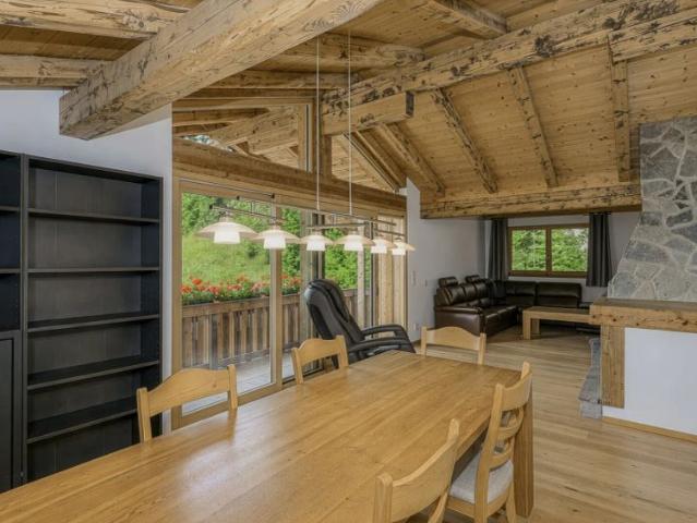 Penthouse mit Freizeitwohnsitz in einem Bauernhaus in Alleinlage