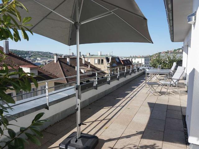 Penthouse mit großer Terrasse über den Dächern von Stuttgart, Miete inkl. TG Platz