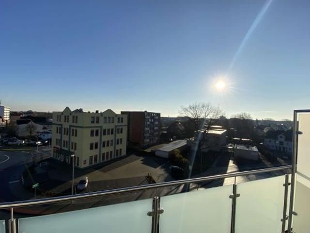 Penthouse mit Top Aussicht und UNEINSEHBARER großer Dachterrasse!