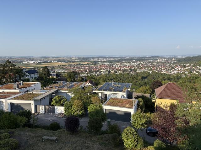 Penthouse mit Weitblick – stilvolle 2 Zimmer Wohnung Bietigheimer Wohnbau