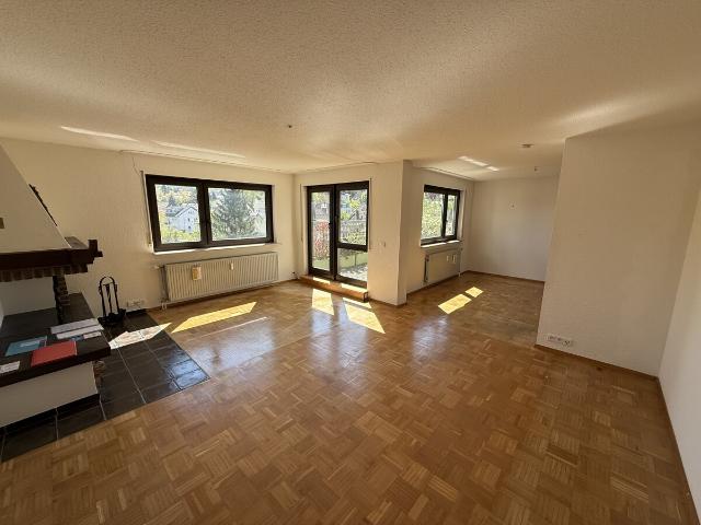 PENTHOUSE MIT 2 TG STELLPLÄTZEN UND EXTRA HOBBYRAUM