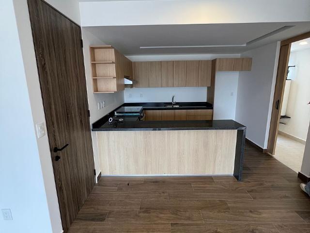 Penthouse nuevo con roof top privado en Satélite, frente a Costco