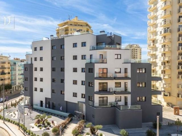 Penthouse num emprendimento com terraço privado e vista mar 216m² Armação De Pêra