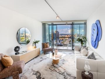 Penthouse Sophistication with Panoramic Views In The Monument
