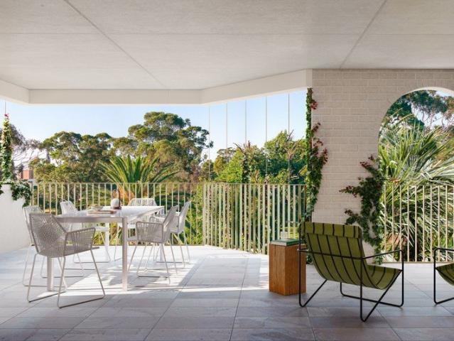 Penthouse Size Three Bedroom Apartments with Park & Garden Views