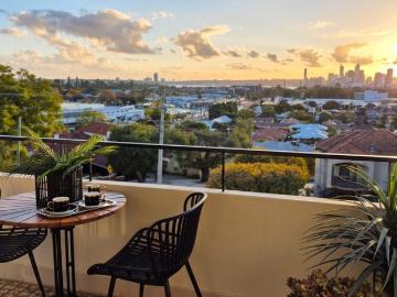 Penthouse Sky High Style with Million Dollar Views