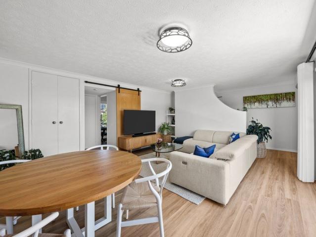 Penthouse Style Living | Beautifully Renovated Throughout