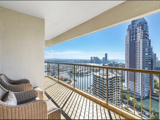 Penthouse Style Residence with House Sized Proportions in Prestigious Paradise Waters