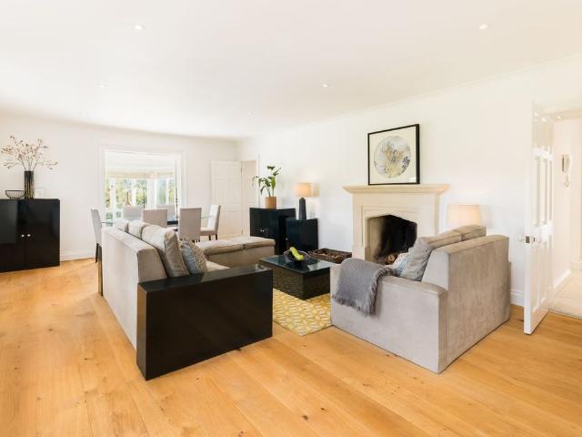 Penthouse Suite, Bridge Street, Pershore WR10, 4 bed flat to rent, £2,250 pcm | PrimeLocation