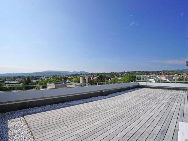 Anninger Blick: Penthouse Wohnung | 131 m² Wfl. | 80 m² Dachterrasse | PKW Stellplatz | riesiger Gemeinschaftsgarten