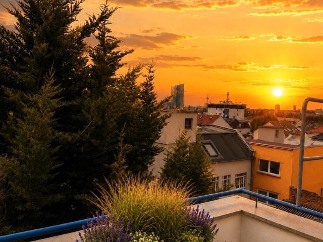 Penthouse Wohnung mit großer Dachterrasse und Klimaanlage
