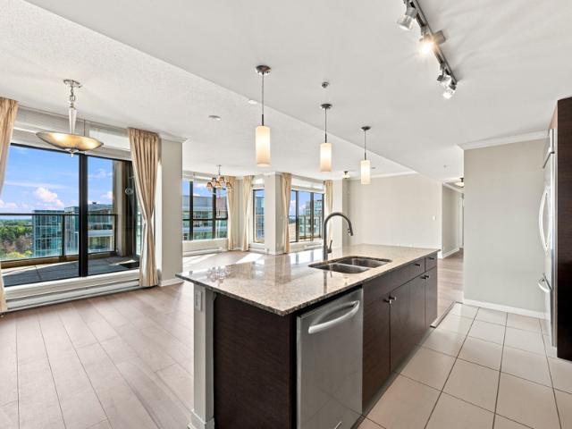 Penthouse with 2 Extra Large Patios at Flo – Central Richmond | Available Immediately