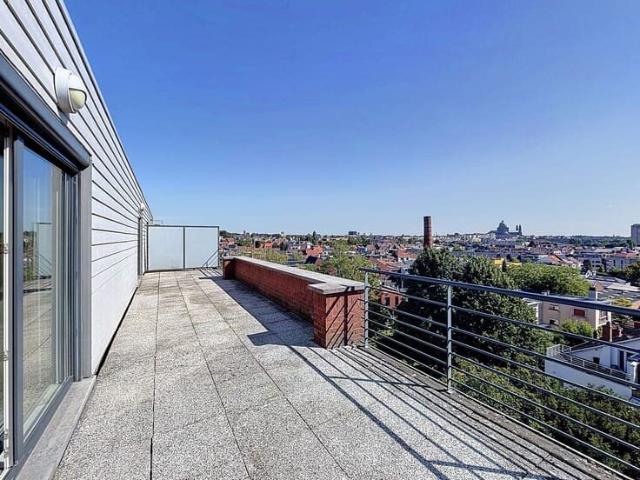 Penthouse with 3 terraces in Sint Jans Molenbeek