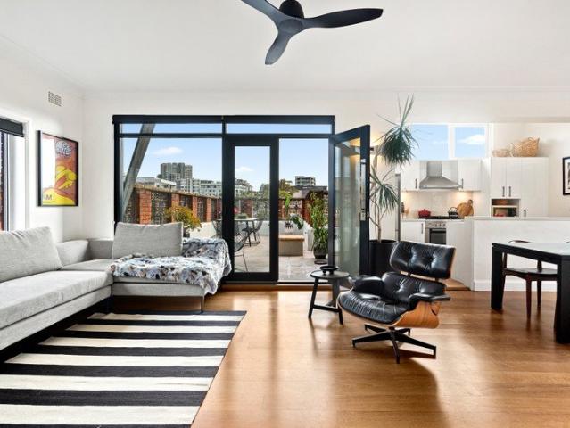 Penthouse with Entertainer's Terrace