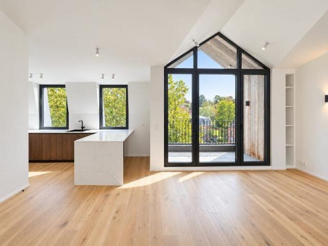 Penthouse with exceptional volumes, EPC B, no communal charg