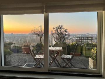 Penthouse with panoramic views and 93 m2 of terrace