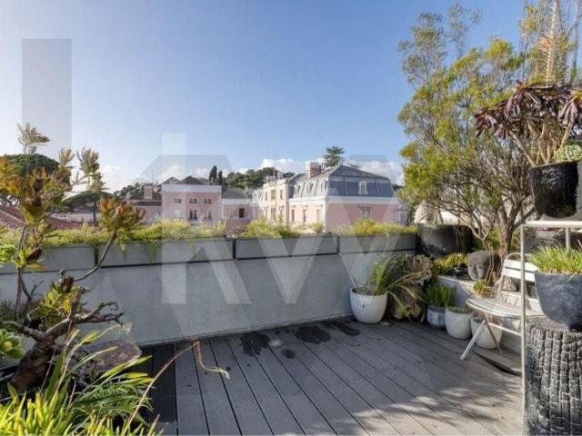 Penthouse T1 com terraço e vista rio em Belém 65m² Belém