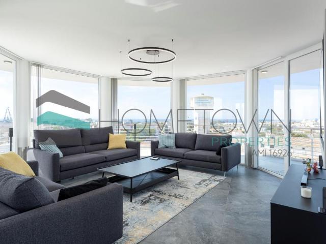 Penthouse T2+1 em Albufeira com vista panorâmica para o mar 117m² Albufeira Olhos de Água