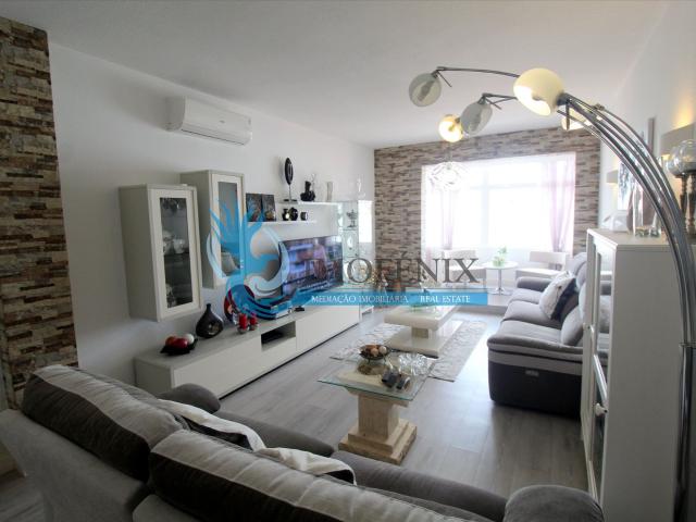 Penthouse T2+2 a Escassos Metros do Centro de Albufeira 103m² Albufeira e Olhos de Água