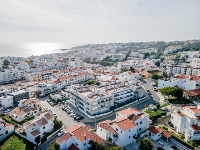 Apartamento T2 Penthouse com piscina, Albufeira, Algarve 115m² Albufeira e olhos de água