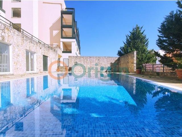 Penthouse T2 no Belas Clube de Campo | Vistas Panorâmicas e 2 Lugares de Garagem