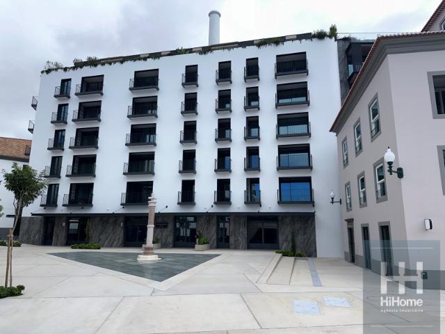 Penthouse T2 Savoy Residence Insular com piscina privativa no Funchal