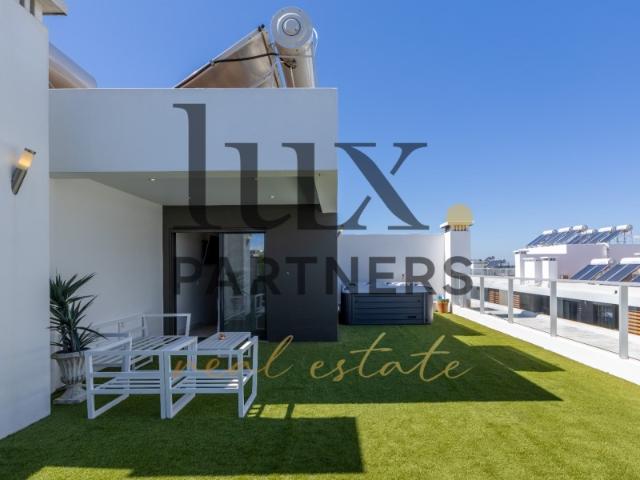 Penthouse T3+1 com Piscina e Garagem fechada em box para 2 carros Condomínio fechado Montenegro, Faro