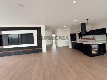 #Penthouse #T3 com Suite, #Terraço #Acabamentos Premium